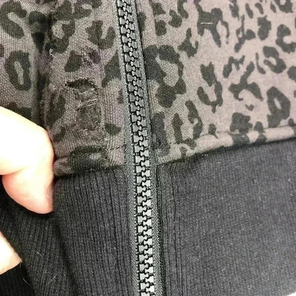 Athleta Hoodie Animal Print Full Zip Black and Brown Heavyweight Sz M DEFECTS - Picture 6 of 11